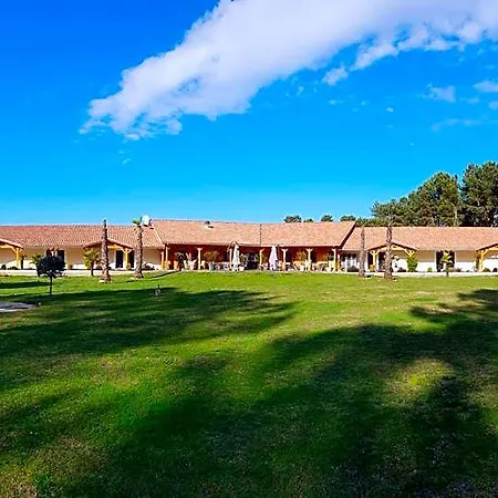L'hotel Du מלון קסטלז'לו