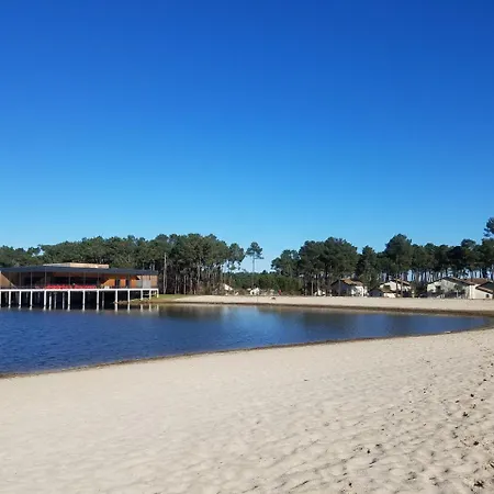 L'hotel Du カステルジャルー