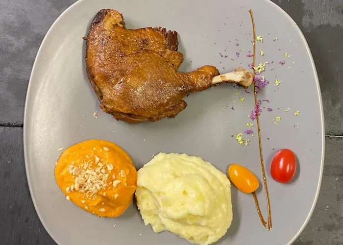 L'hotel Du 3* Кастельжалу