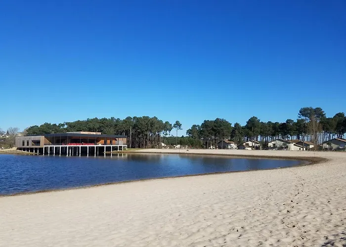 L'hotel Du Кастельжалу
