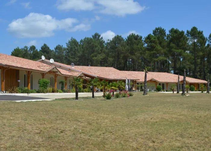 Отель L'hotel Du 3*